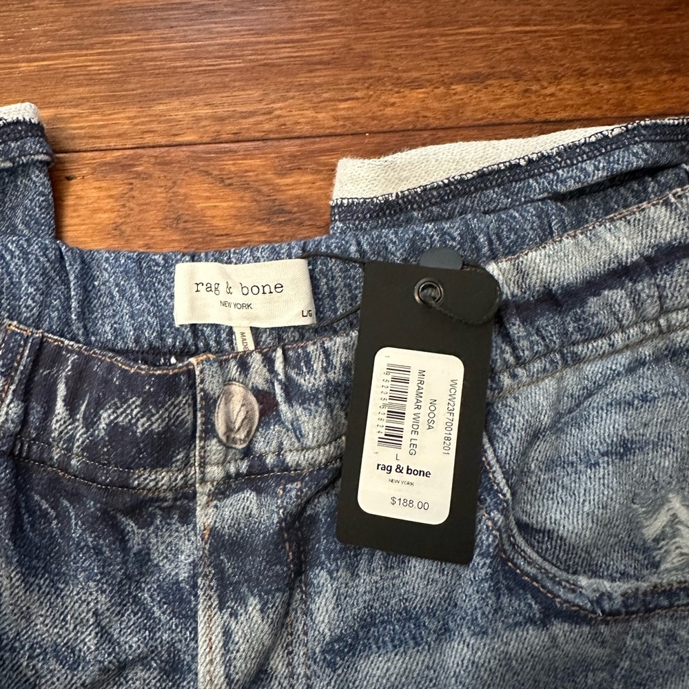 Rag & Bone Blue Relaxed Jeans with Vintage-Inspired Design - Picture 2 of 2
